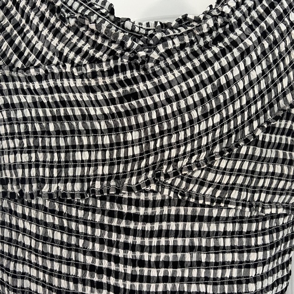 Revolve Bowman Top by cupcakes and cashmere - Picture 6 of 6